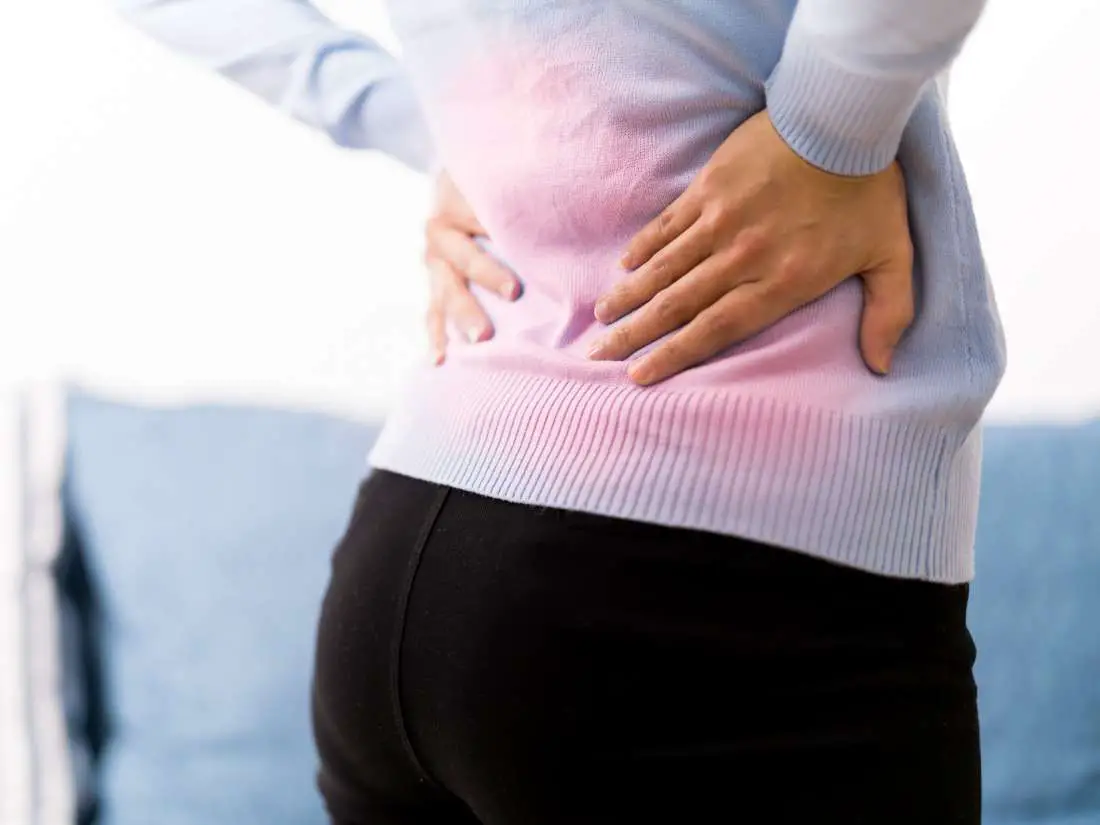6 Back Pain Symptoms That Might Signal A More Serious ...
