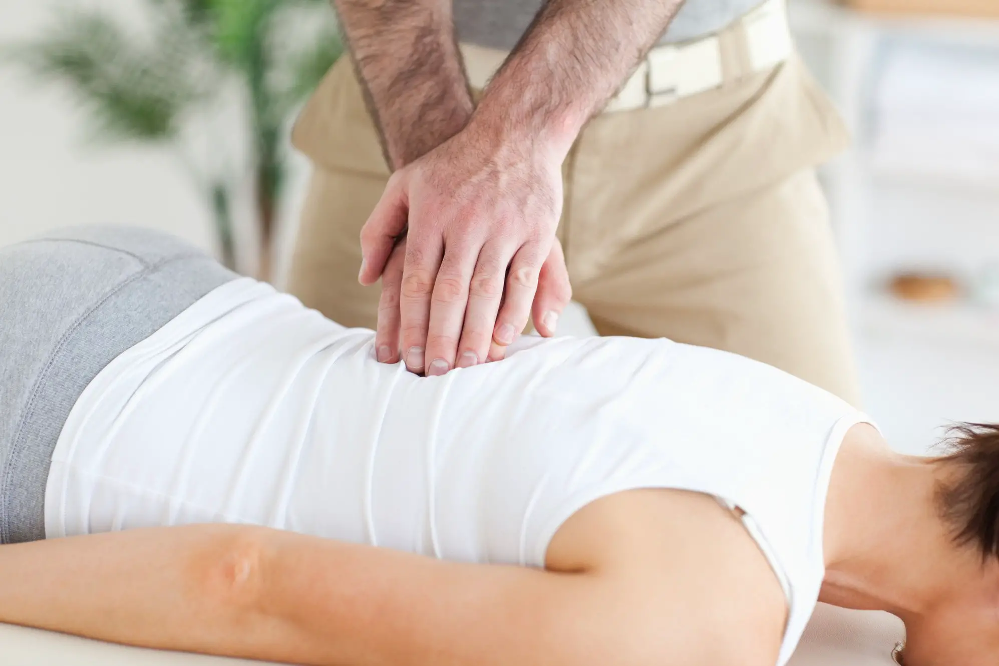 Back Pain Chiropractor Near Me! 6 Tips for Finding a Good One