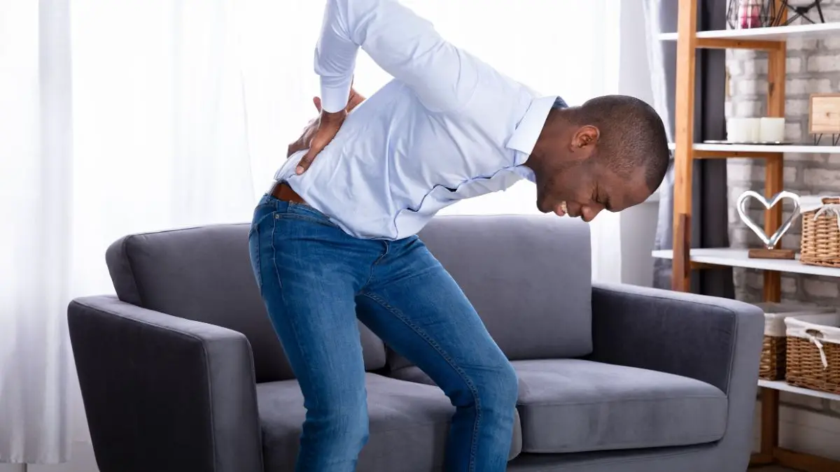 Cause of Sudden sharp pain in lower back when bending over ...