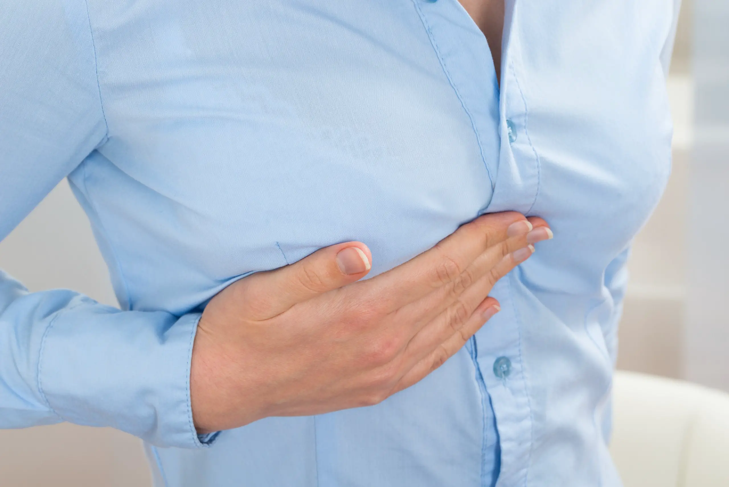 Pain in Upper Right Abdomen Only When Burping » Scary Symptoms