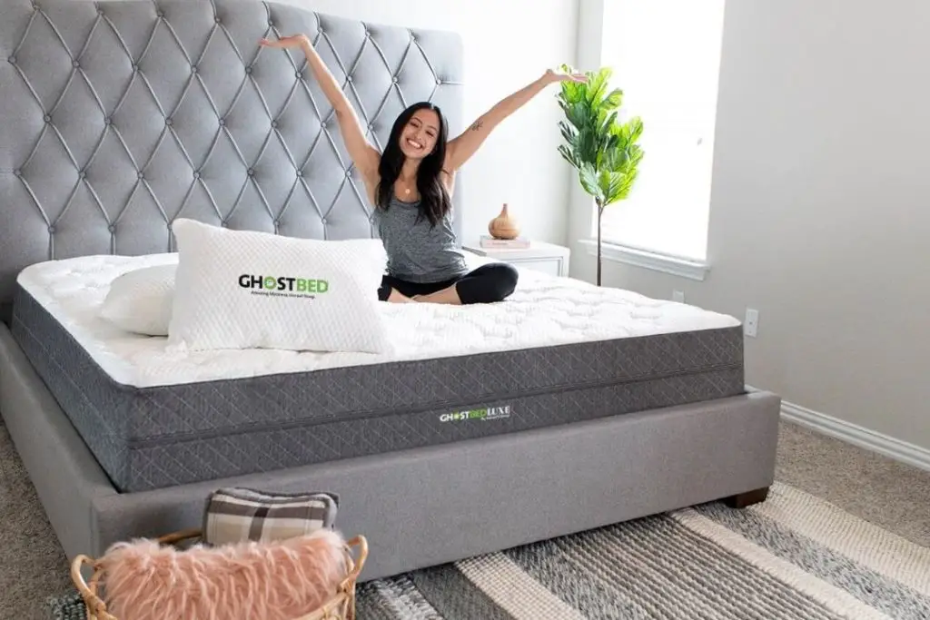 The Best Mattress for Back Pain (Upper and Lower)