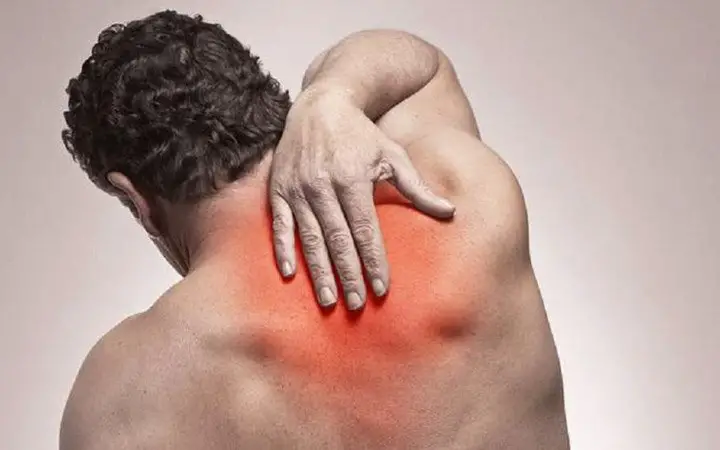 This Is How To Know Your Upper Back Pain Is Serious