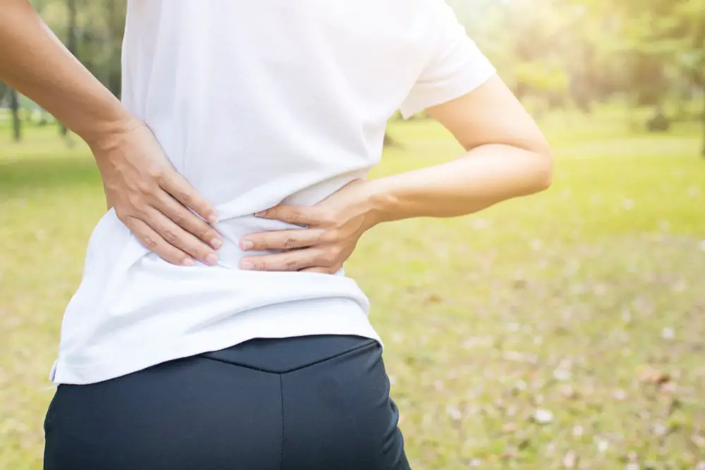 What to Do If You Have Lower Back Pain Trouble When Walking